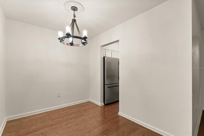 Building Photo - 1140 S Orlando Ave