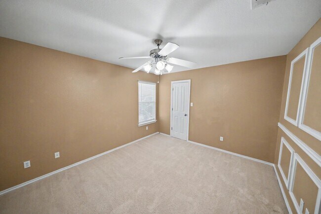 Building Photo - Spacious Cibolo Home Near Steele High School - Realtor Commission: $500