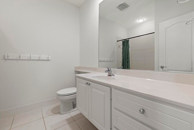 Building Photo - 108 Courtenay Ct