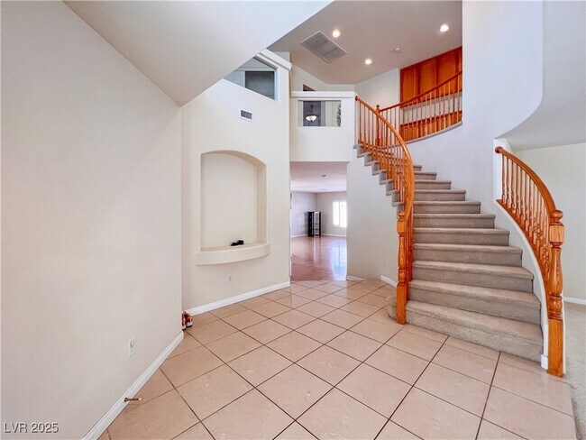 Building Photo - 6586 Shadow Cove Ave