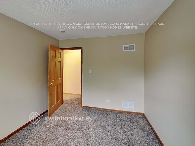 Building Photo - 721 Westshore Dr