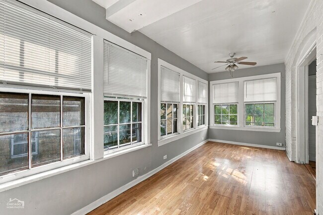 Building Photo - 1104 Dempster St