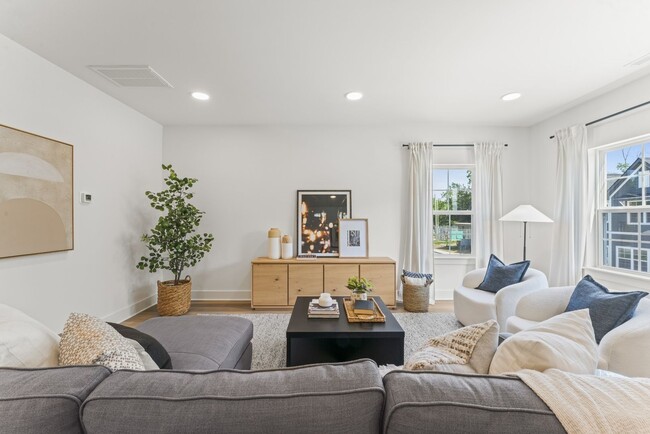 Building Photo - Madison townhome for rent. 3 bed/3.5 bath ...