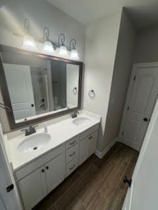 guest bath - 7463 Knollwood Ct