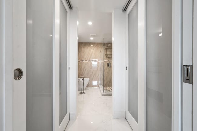 Building Photo - 1111 S Ocean Blvd