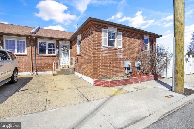 Building Photo - 3470 Livingston St