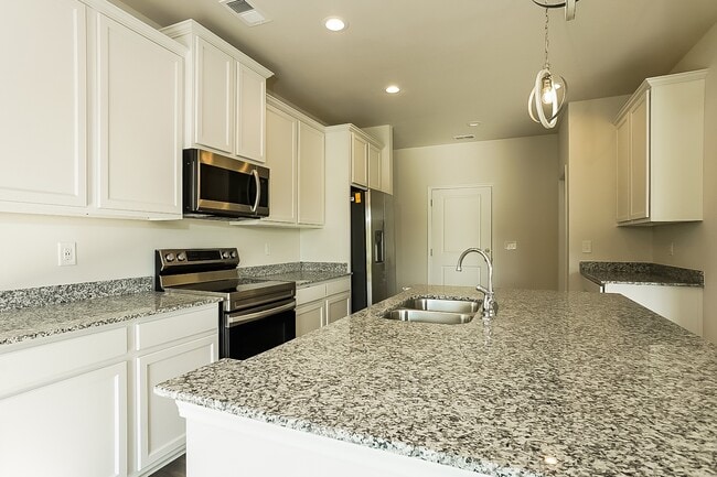 Building Photo - 846 Delta Ln