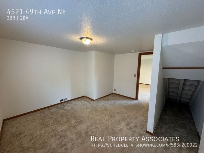 Building Photo - 4521 49th Ave NE