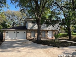 Building Photo - 3650 Mapleton Dr