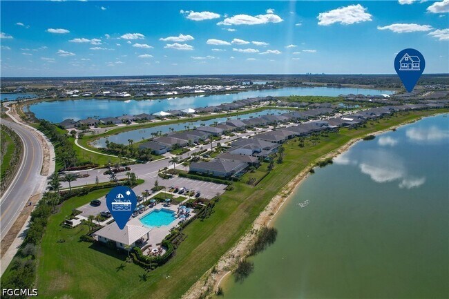 Building Photo - 42186 Edgewater Dr