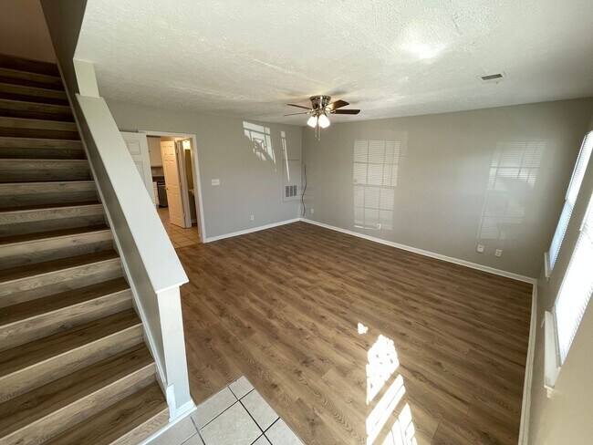 Building Photo - Cute, Efficient, and Affordable Home