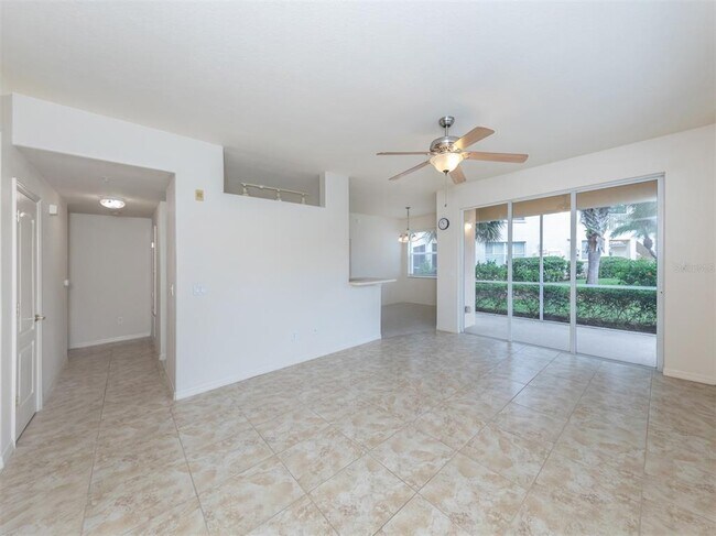 Building Photo - 4437 Corso Venetia Blvd