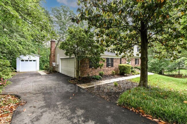 Building Photo - 8504 Shadeway Pl