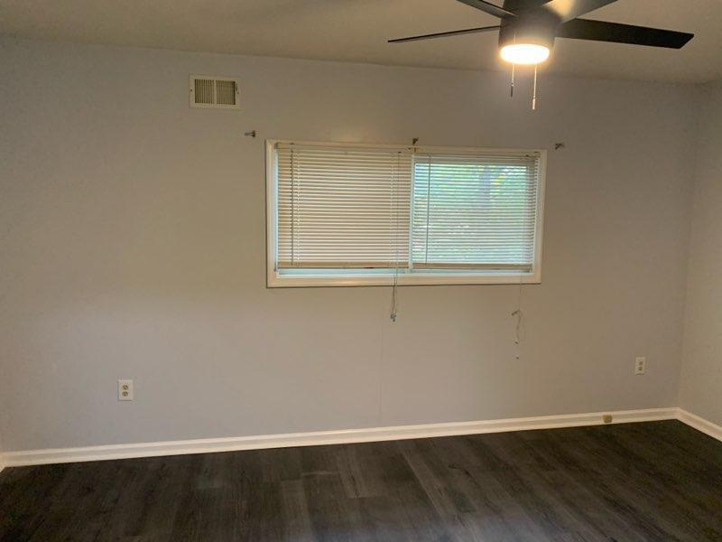 Building Photo - 103 Parish Park