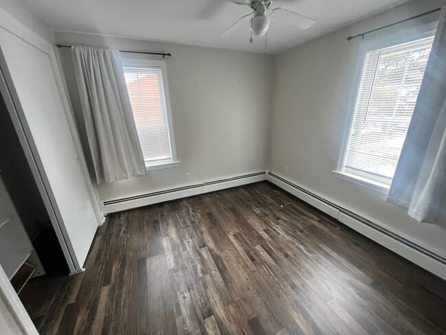 Building Photo - 14 Miranda Cir
