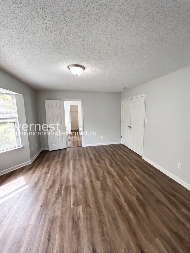 Building Photo - 9601 Marshbrooke Rd