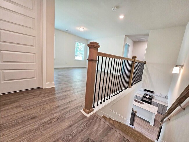Building Photo - 7325 Yewtree Dr