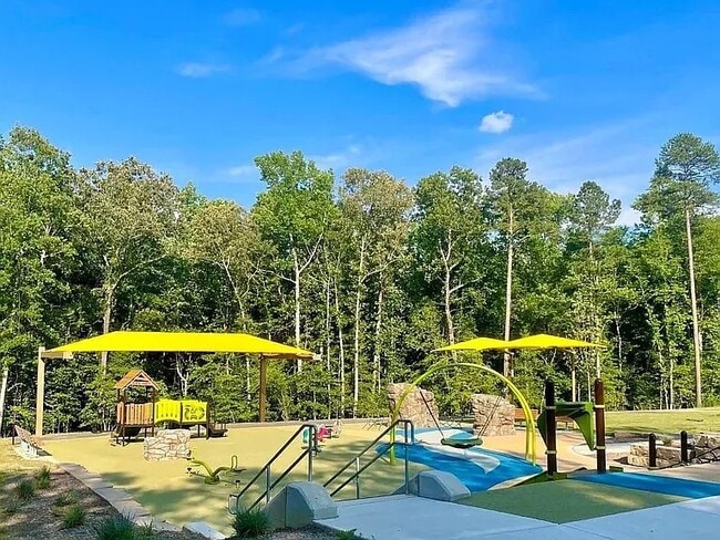 Building Photo - 6400 Astor Elgin St