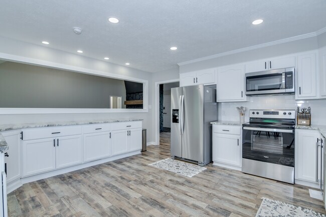 Building Photo - 219 Jasper Rd