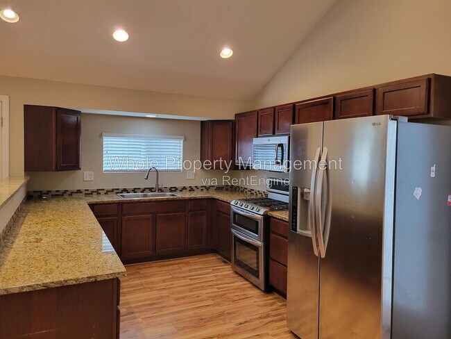 Building Photo - 17685 E Temple Dr