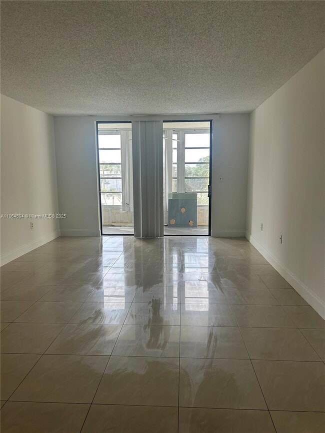 Building Photo - 1800 SW 81st Ave