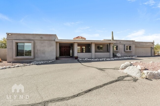 Building Photo - 5727 N PSO Ventoso