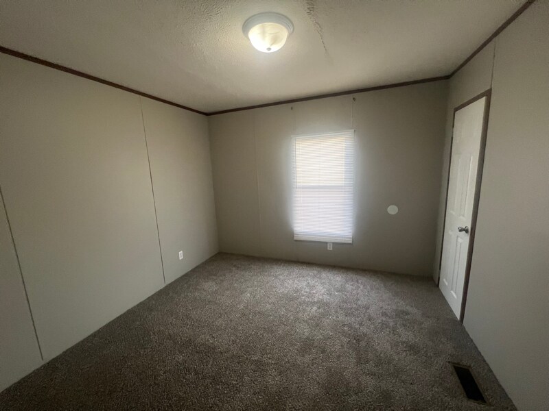 Building Photo - 30 Locust St