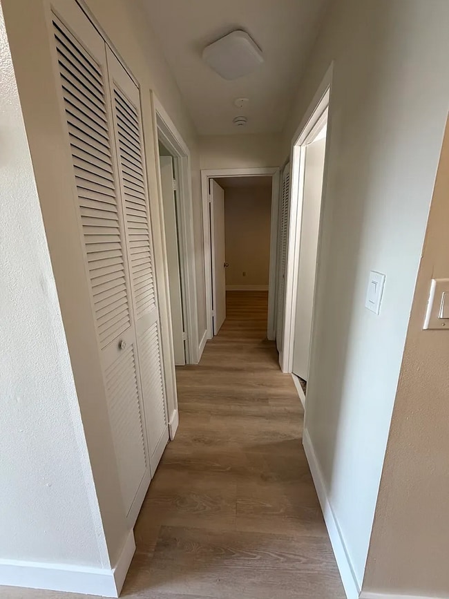 Building Photo - 4670 SW 143rd Ave