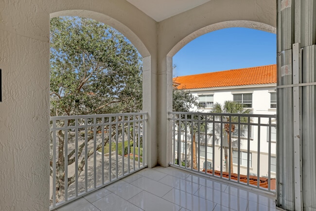 Building Photo - 11026 Legacy Dr