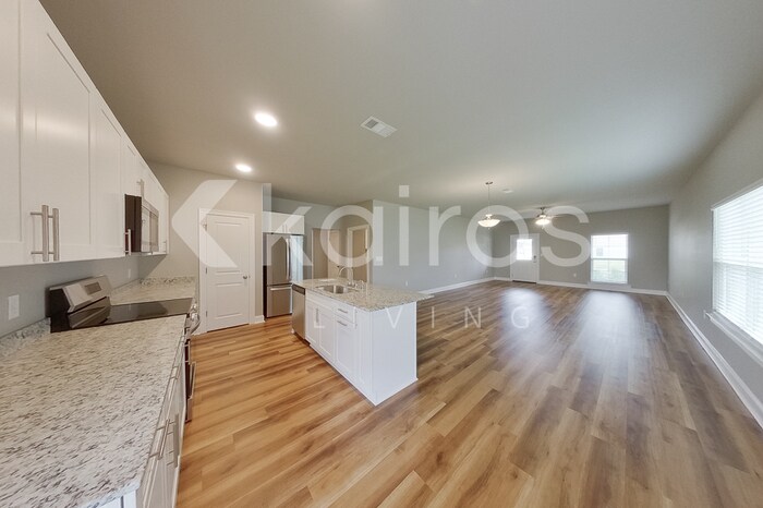 Building Photo - 13742 Willowmore Dr