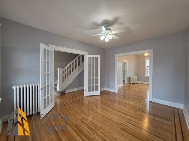 Building Photo - 3016 Pelham Ave