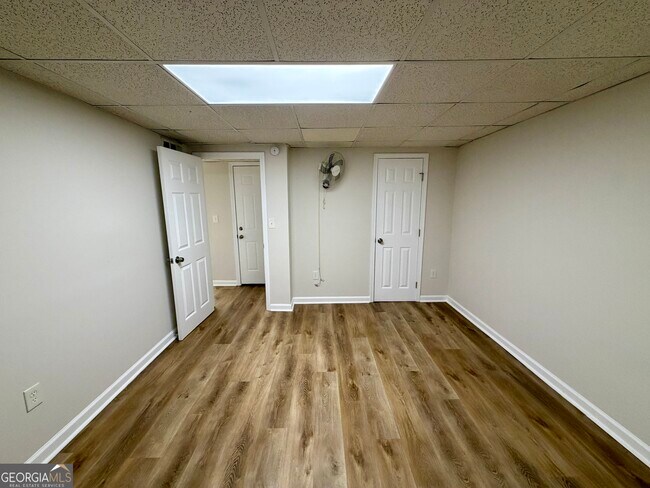 Building Photo - 1329 Watts Rd