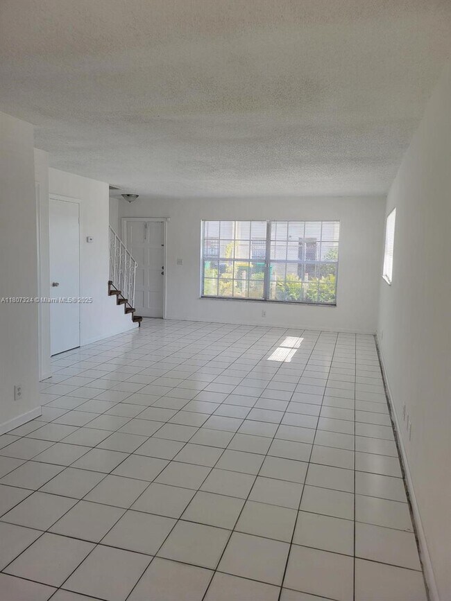 Building Photo - 2500 NW 52nd Ave