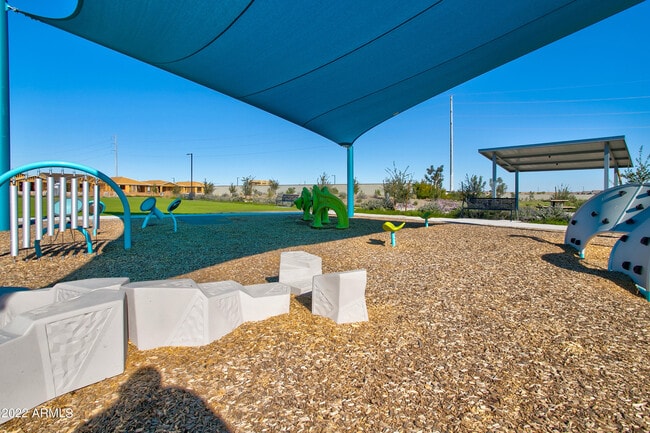 Building Photo - 17032 W El Caminito Dr