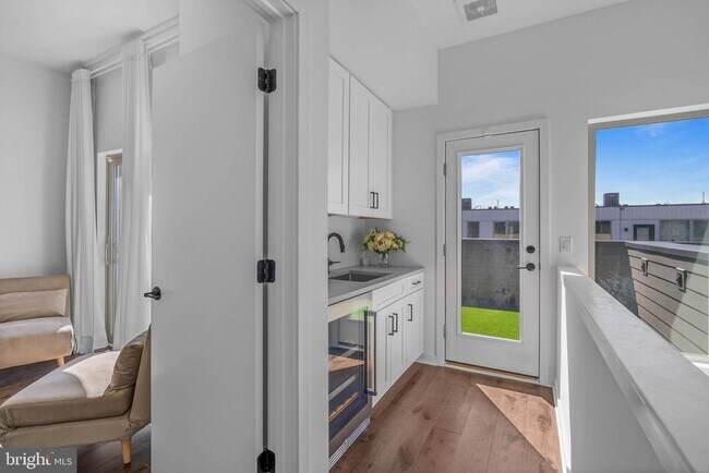 Building Photo - 3121 Sunrise Walk