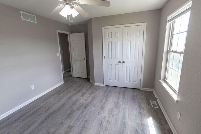 Building Photo - 3927 Snowy Owl Dr