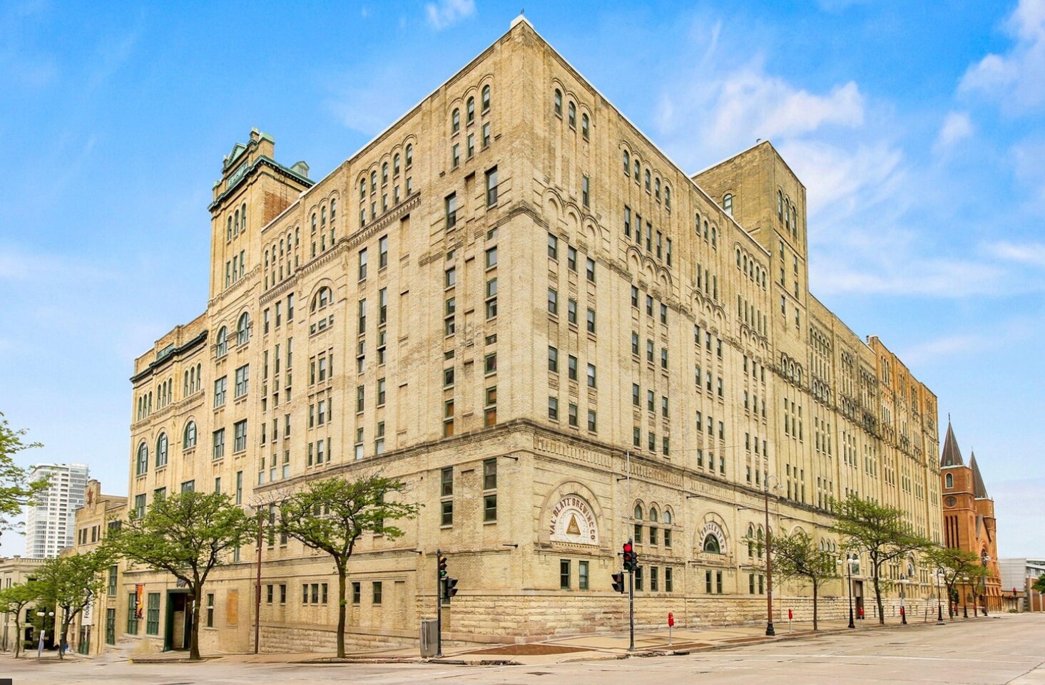 Exterior building - 270 E Highland Ave