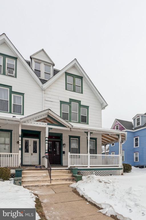 Building Photo - 11 Lexington Ave