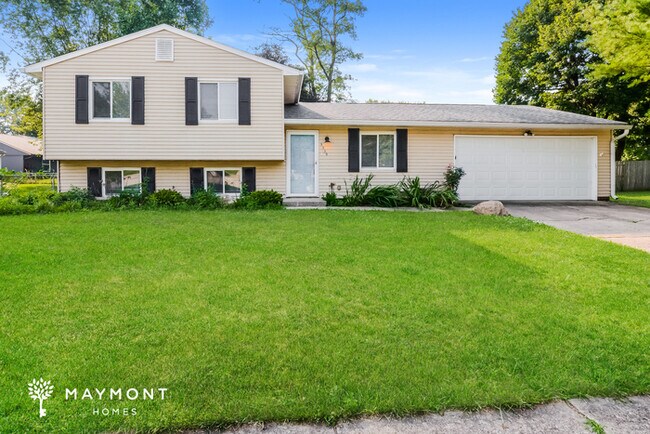 Primary Photo - Stunning 3 Bedroom Home