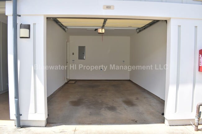 Building Photo - Mililani Mauka 2/2 w/ enclosed garage