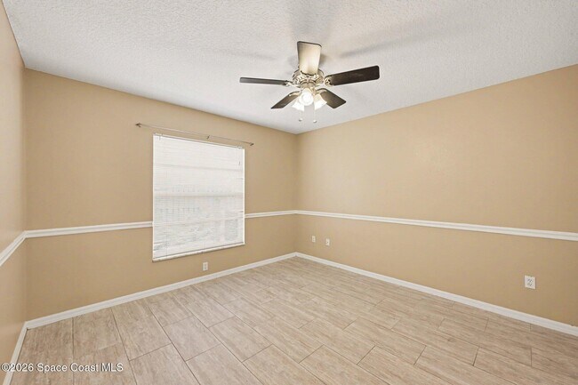 Building Photo - 771 Wild Flower St