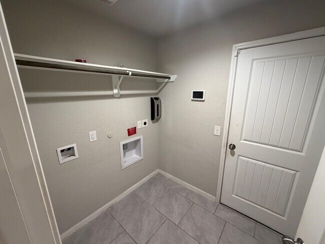 Building Photo - 7263 Barrington Ridge Ln