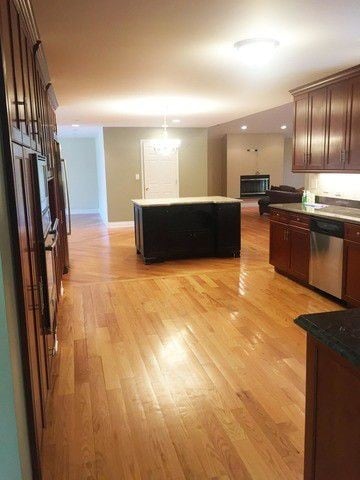 Kitchen - 883 Oakhurst Ln