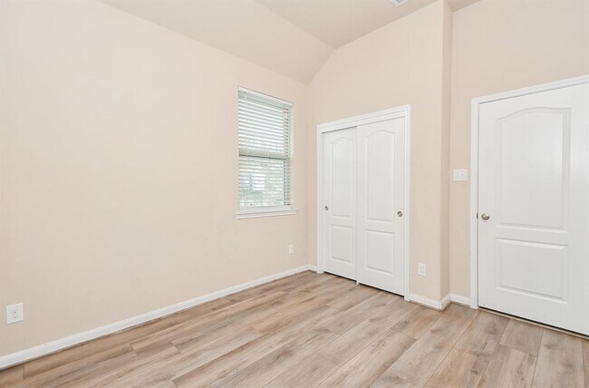 Building Photo - 20707 Waterfall Rain Ct