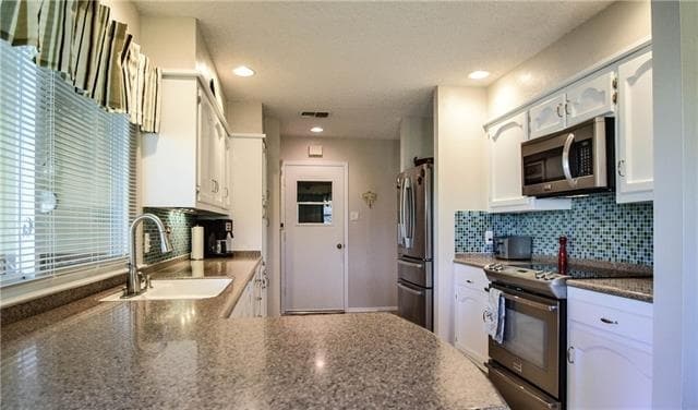 Building Photo - 3924 Laramie Dr