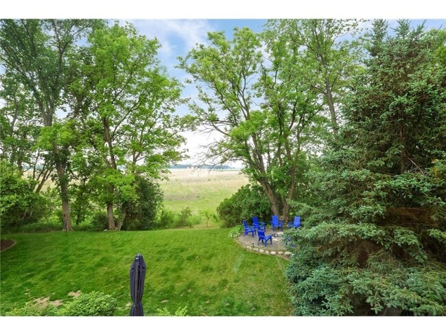 Building Photo - 645 Ramsey Cir