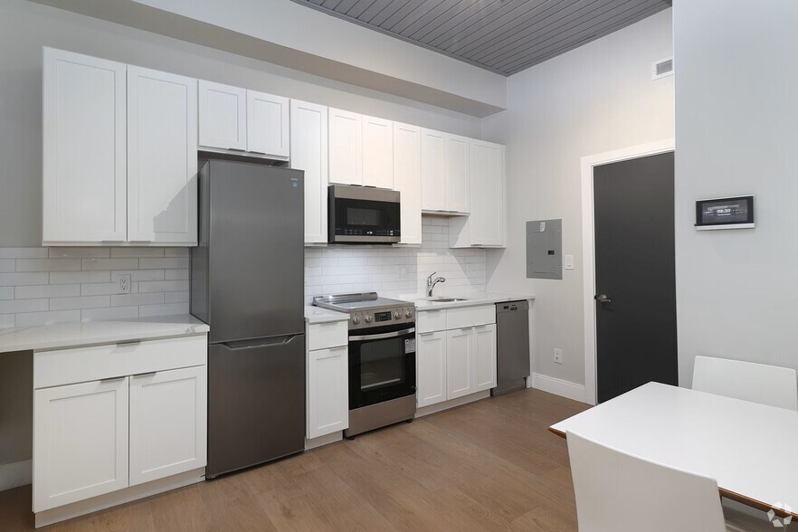 Building Photo - 40 Bromfield St