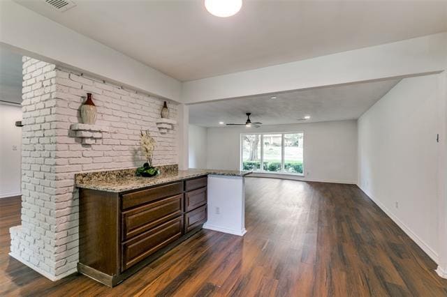 Building Photo - 977 Green Castle Dr