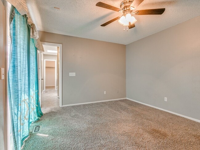 Building Photo - Fair Hill Duplex