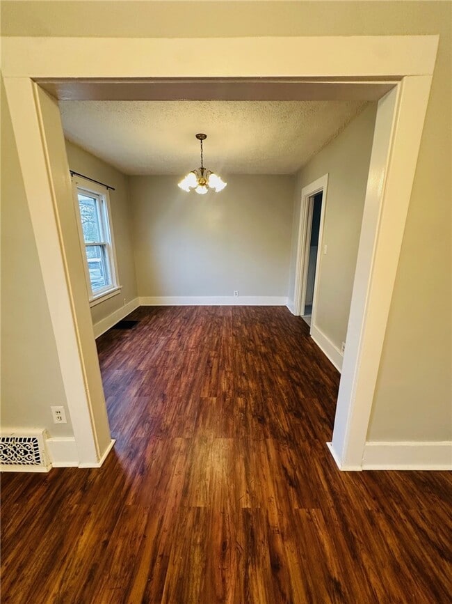 Building Photo - 511 S Lincoln Rd